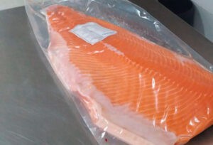 Filé de salmão chileno fresco